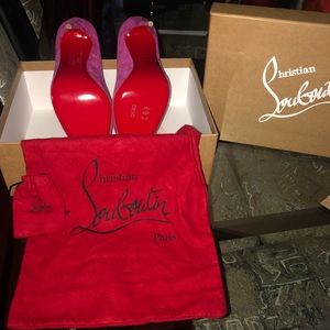 Christian Louboutin woman’s pumps